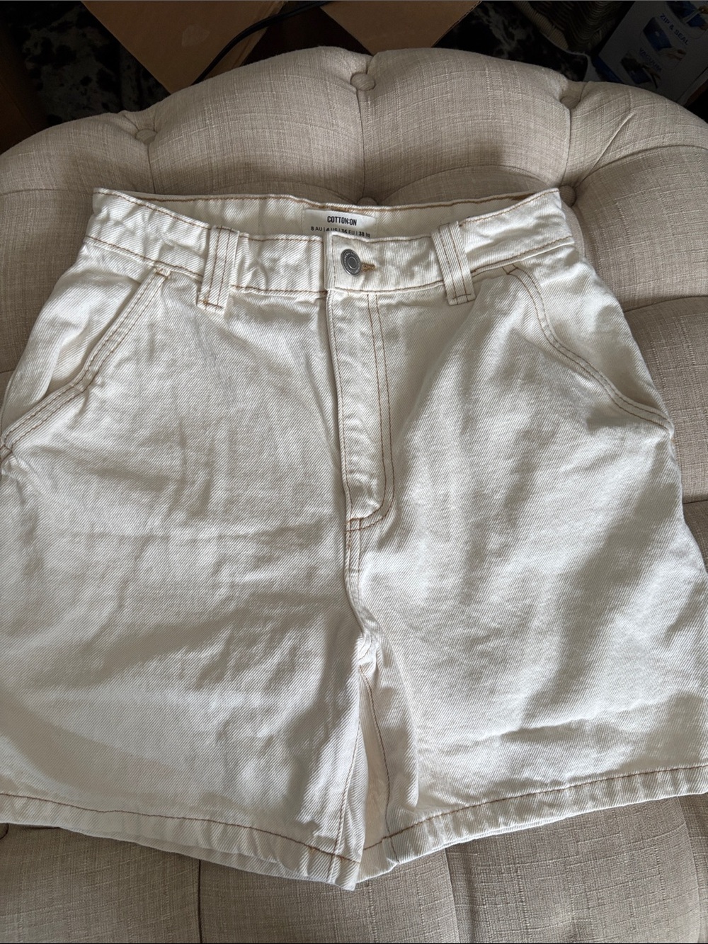 Cotton On Men’s Off-White Flat Front Cotton Shorts